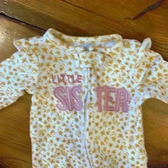 Carter’s little sister one piece zipper footies pajamas size 3 months - Picture 2 of 4